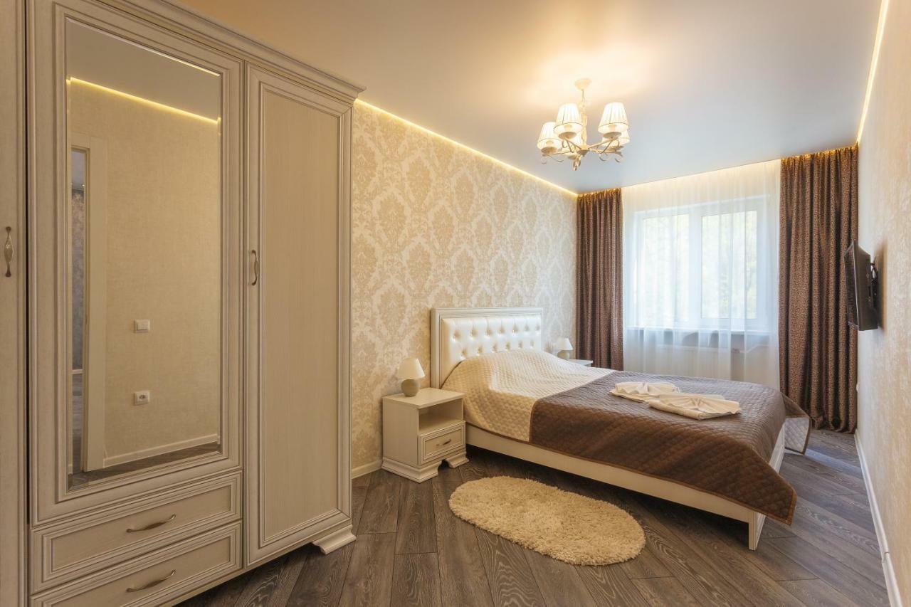 Apartment Dom Kino Minsk Exterior foto